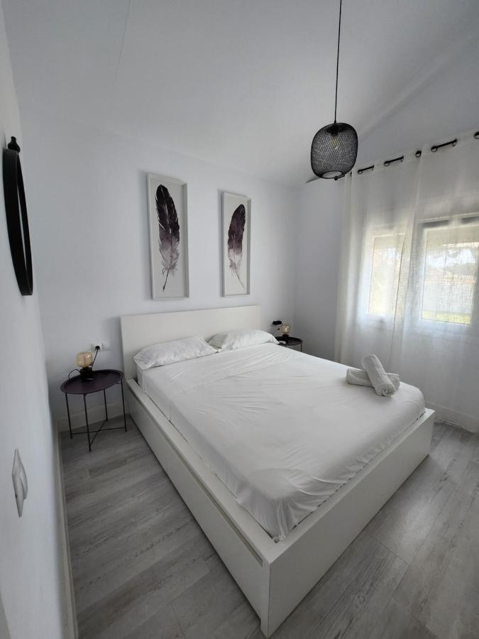 Villa Yoli 26 Con Piscina Y Jardin Cerca De La Playa ชิกลานา เด ลา ฟรอนเตรา ภายนอก รูปภาพ